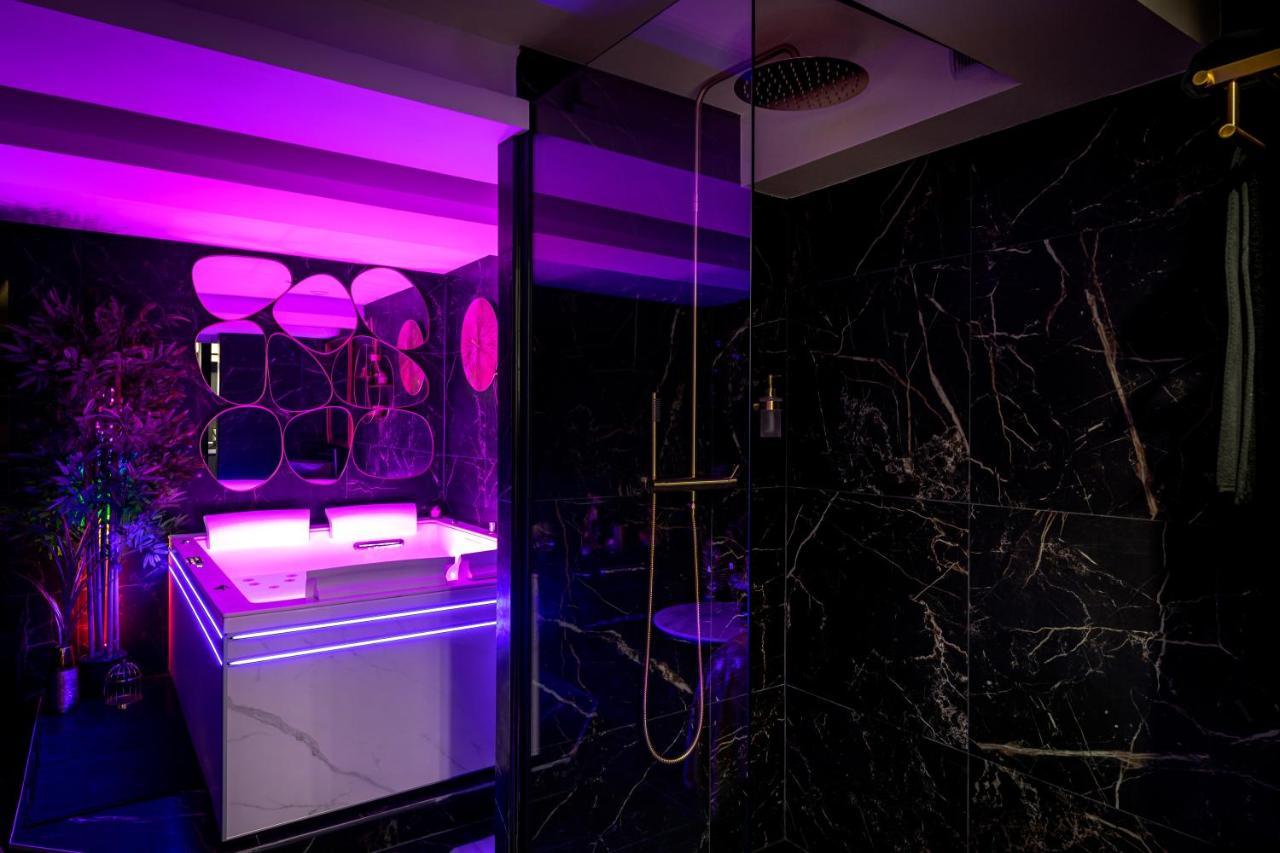 Love Room “La Nuit De Reve” Centre Historique Перпинян Екстериор снимка